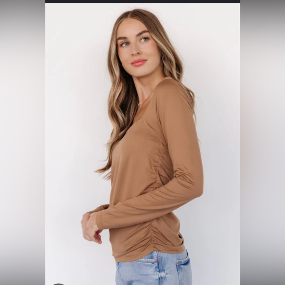 One Step Up Beige Long Sleeve Ruched sides Blouse XL